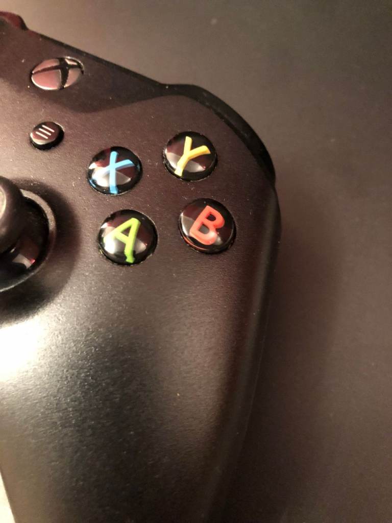 Microsoft Xbox One X - 1TB - Boxed