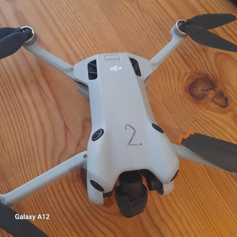 DJI Mini 4 combo