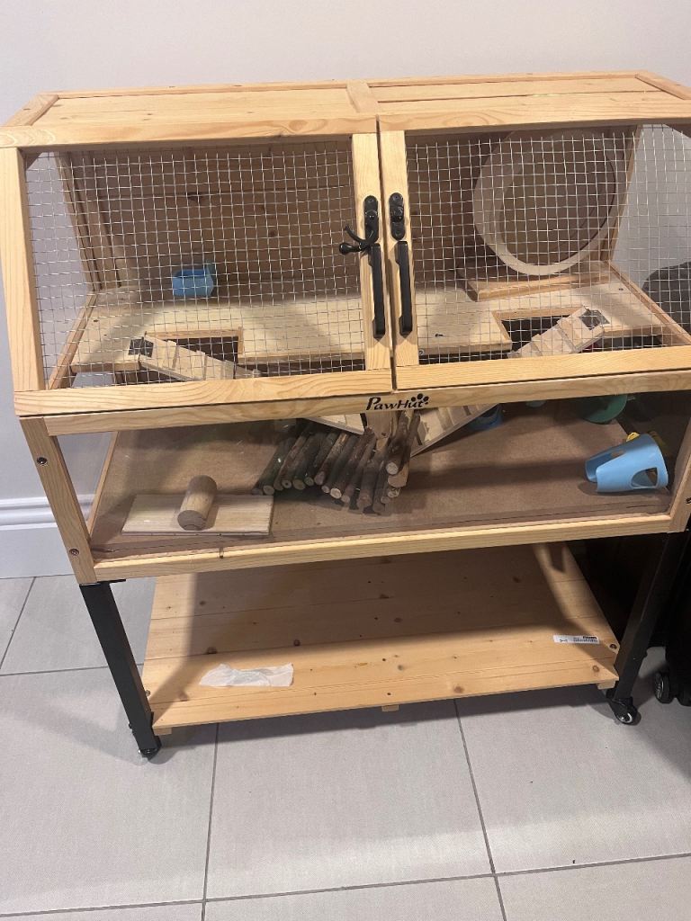 Hamster cage