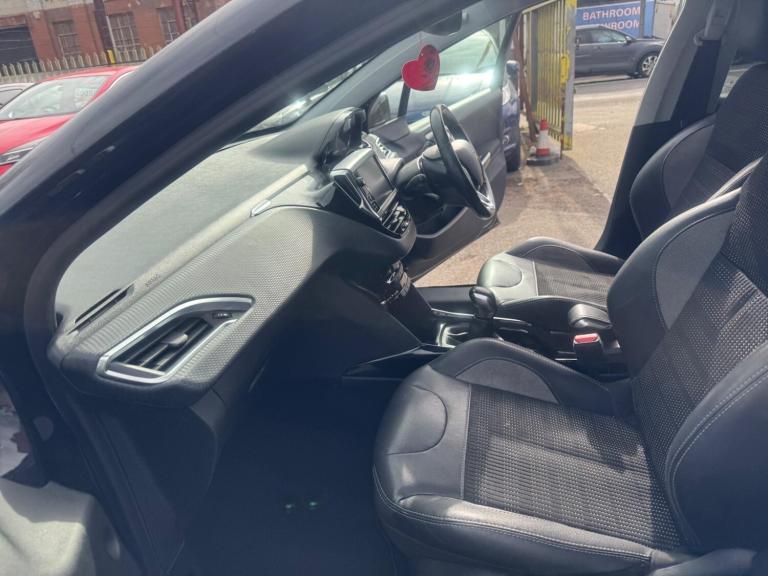 2018 Peugeot 2008 1.2 PureTech Allure Euro 6 (s/s) 5dr HATCHBACK Petrol Manual