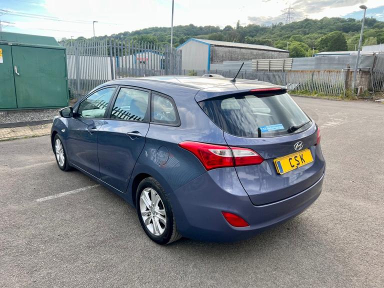 2013 Hyundai i30 1.6 CRDi Blue Drive Classic 5dr Ex Police ESTATE Diesel Manual