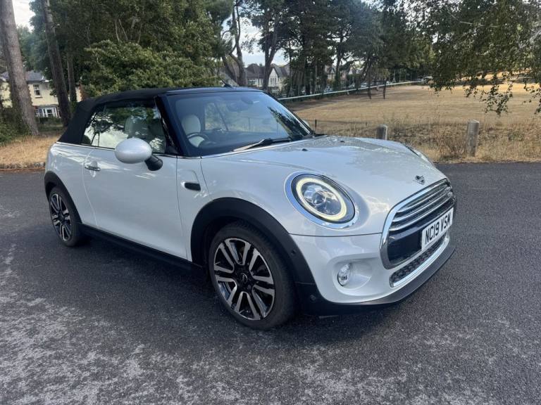 2019 MINI Convertible 1.5 Cooper Exclusive Convertible 2dr Petrol Steptronic Euro 6 (s/s) (136 ps...