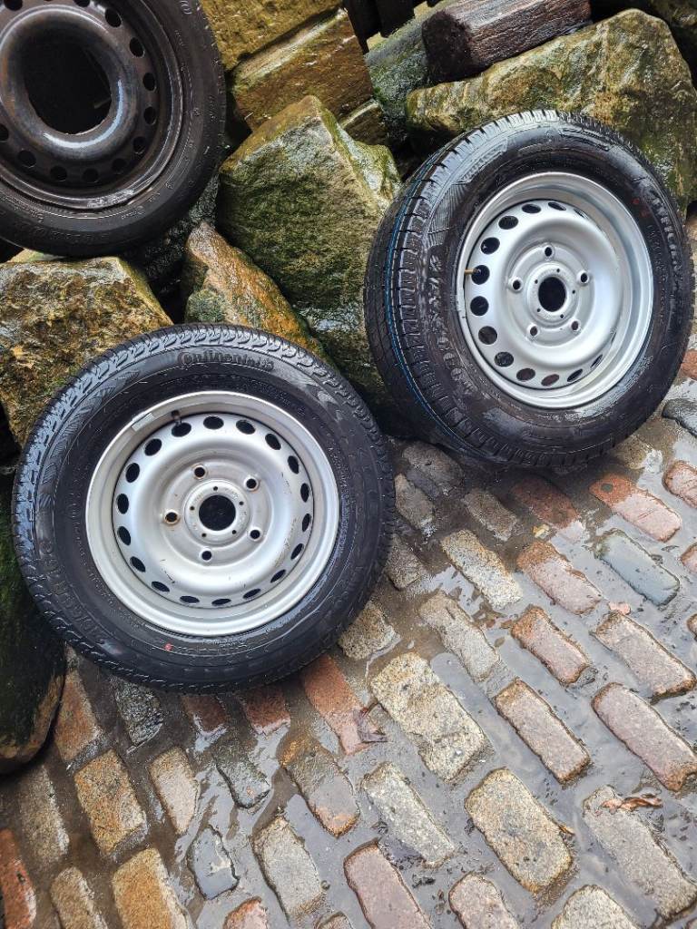 2x realy clean ford transit 16inch wheels and good tyres