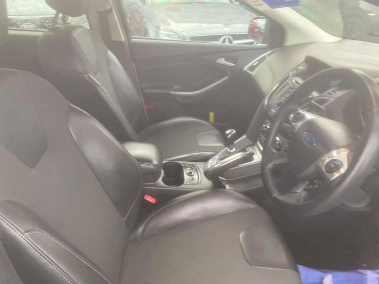 2011 Ford Focus 1.6T EcoBoost Titanium X Euro 5 (s/s) 5dr HATCHBACK Petrol Manual