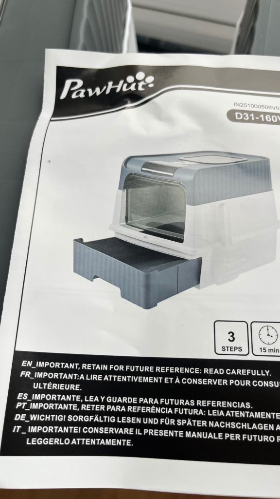 1 x enclosed cat litters with pull out tray - would suit smaller cat - £10 each