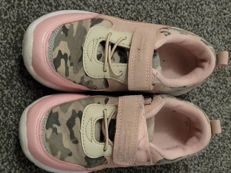 Mountain warehouse Autumn girls shoes size 11 uk 29 eur
