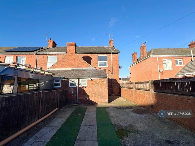 3 bedroom house in South Street, Highfields, Doncaster, DN6 (3 bed) (#2745008)
