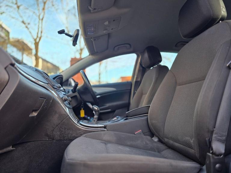 2013 Vauxhall Insignia 2.0 CDTi ecoFLEX Design Nav 5dr [Start Stop] HATCHBACK DIESEL Manual