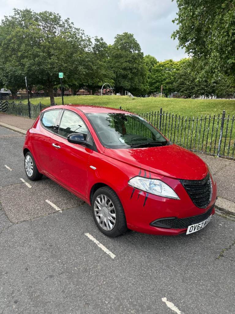 Chrysler, YPSILON, Hatchback, 2012, Manual, 1242 (cc), 5 doors