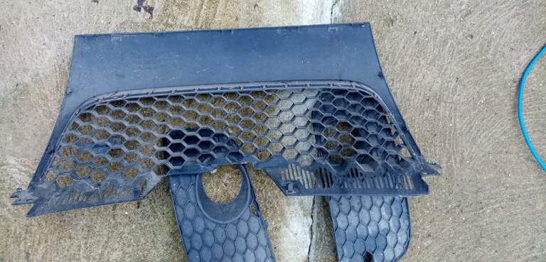 Vw golf mk5 gti front grills only 