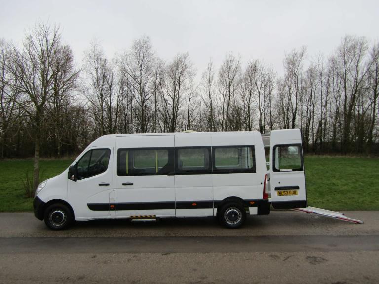 2014 Renault Master 2.3 DCI LM35 MINIBUS Wheelchair Accessible Vehicle Disabled Transporter WAV W...