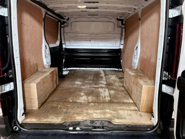 2022 Renault Trafic 2.0 dCi Blue SL28 Business L1 H1 Euro 6 (s/s) 5dr Manual Panel Van Diesel Manual