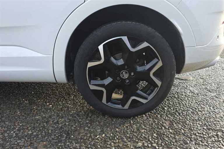 2022 Vauxhall Grandland 1.2 Turbo Elite 5dr HATCHBACK PETROL Manual