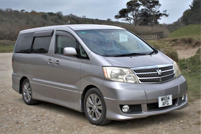 Toyota Alphard 2004 Day Van/Small Camper