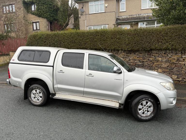 2010 Toyota Hilux HL3 2010 D/Cab Pick Up 2.5 D-4D 4WD 144 PICK UP Diesel Manual