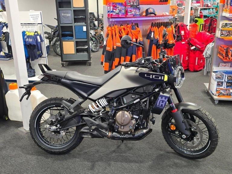 2025 SVARTPILEN 401