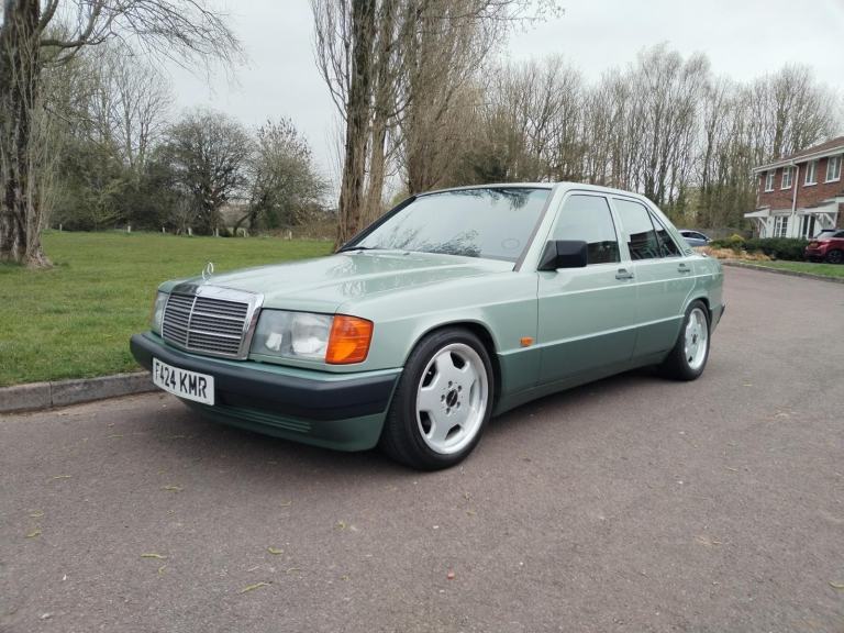 MERCEDES BENZ 190E 2.0 AUTO AUTOMATIC W201 1 OWNER MINT CLASSIC RETRO