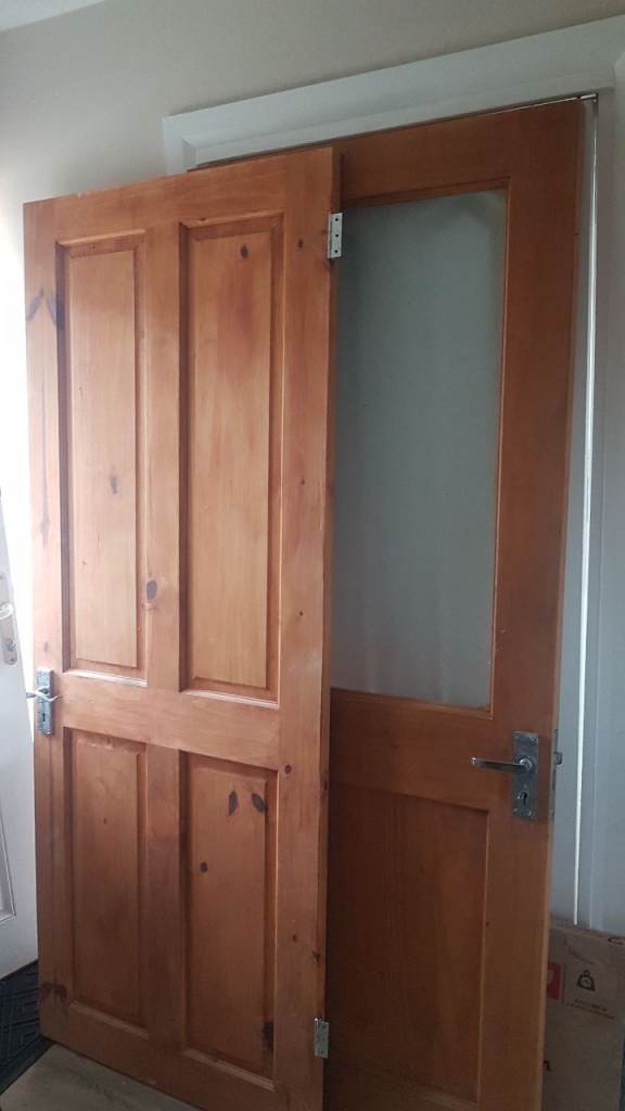 2 quality solid wood internal doors