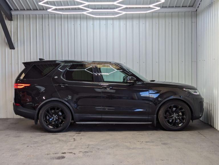 2017 Land Rover Discovery 3.0 Discovery HSE TD6 Auto 4WD 5dr SUV Diesel Automatic