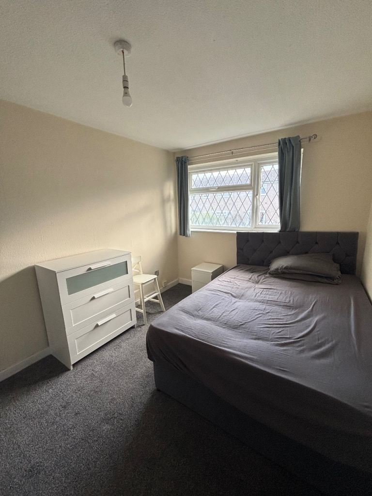 Double room available now 
