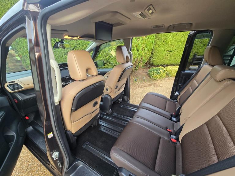 NISSAN SERENA 2.0 S-HYBRID Highway Star V - AUTOMATIC - 8 SEATER - 5DR - 2018