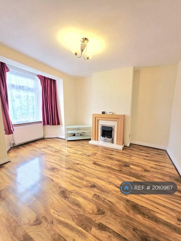 2 bedroom house in Beulah Road, Sutton, SM1 (2 bed) (#2010967)