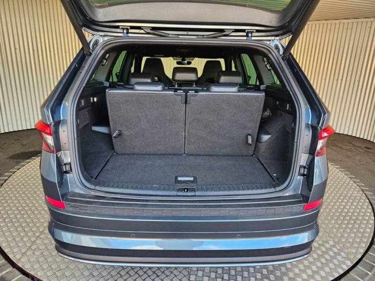 2019 Skoda Kodiaq 2.0 TDI SportLine SUV 5dr Diesel DSG 4WD Euro 6 (s/s) (7 Seat) (190 ps) ESTATE ...