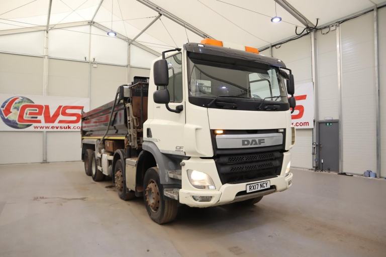 2017 (17 PLATE) DAF CF440 8x4 Euro 6 Tipper Grabs