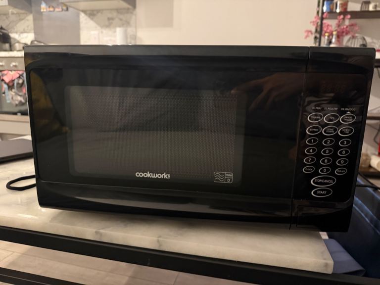 Microwave Oven