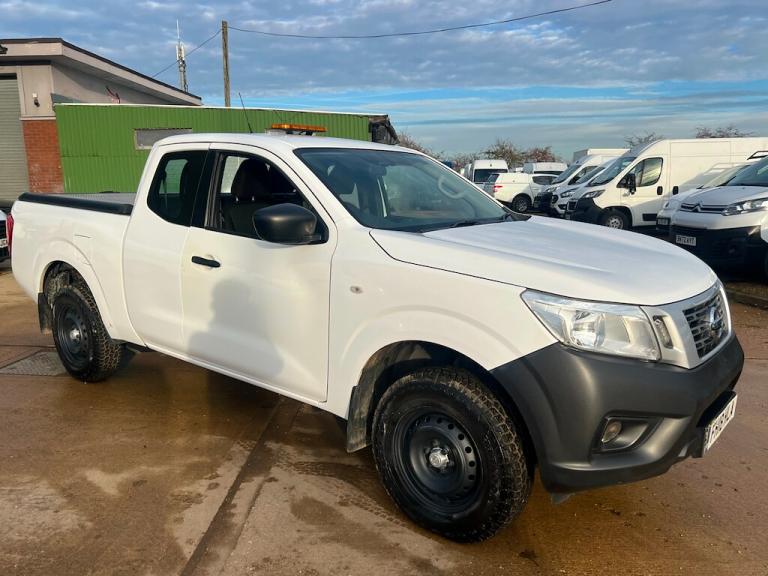 2018 Nissan Navara 2.3 dCi Visia King Pickup Extended Cab 4dr Diesel Manual 4WD Euro 6 (s/s) ( Pi...