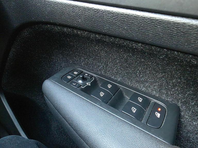 2020 Volvo XC40 1.5 T3 [163] R DESIGN 5dr Geartronic ESTATE PETROL Automatic