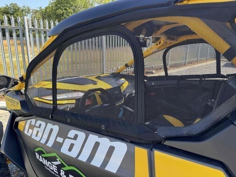 Can-Am Maverick R SAS