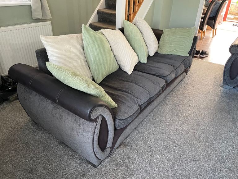 Large Grey and Black Sofa with Cushions – Good Condition