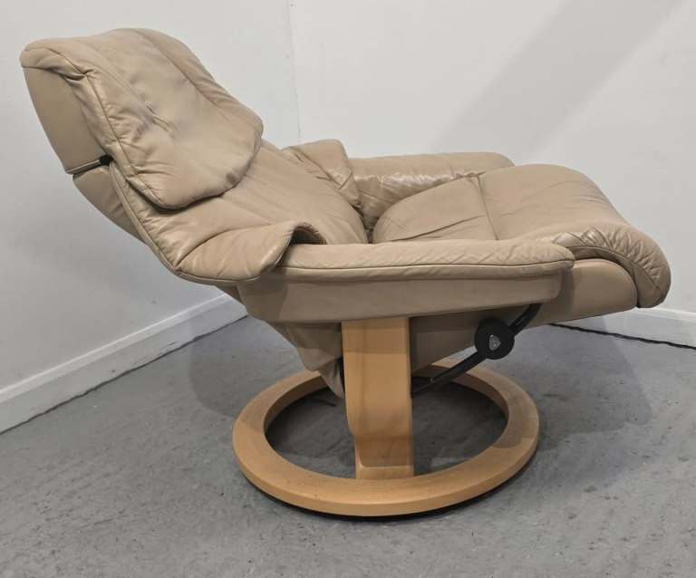 Ekornes Stressless Leather Recliner Chair Beige 52252