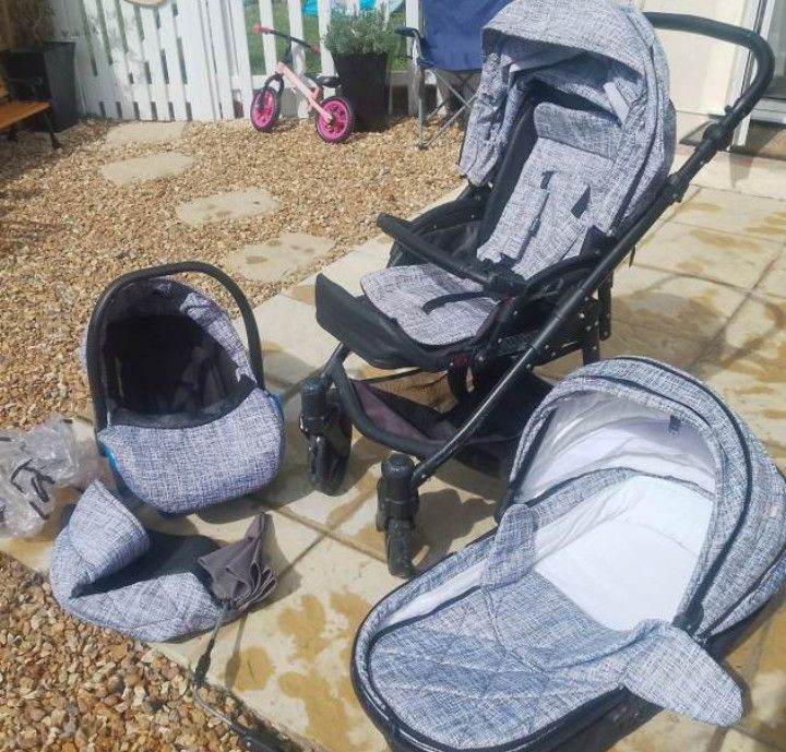 Venicci 3 in 1 pram buggy stroller travel system VGC 