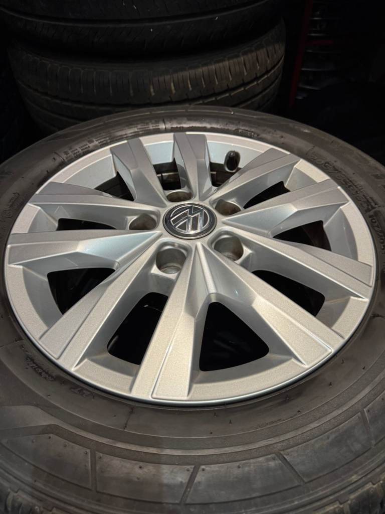 Set of 4, 16-inch genuine Volkswagen Clayton alloy wheels