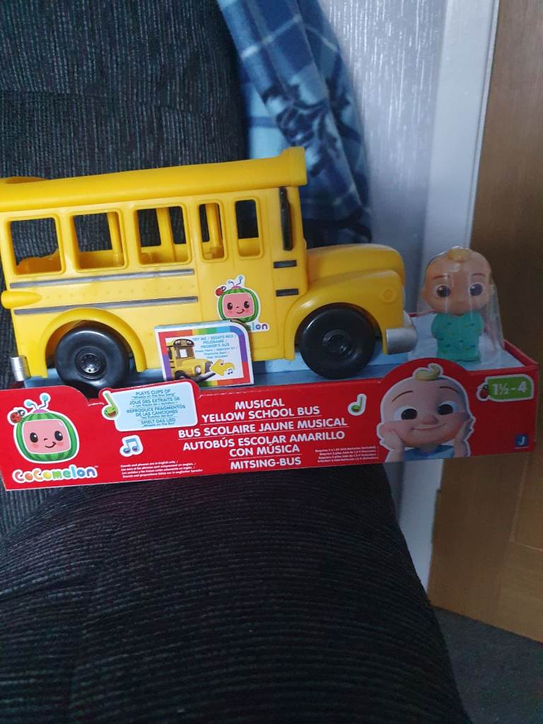 Cocomelon musical school bus