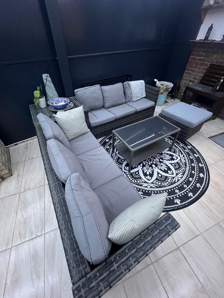 Large Grey Rattan Garden Furniture Set – 8 Pieces + Cushions – Was £600 Now £500