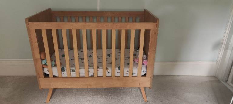 Wooden Cot Bed 
