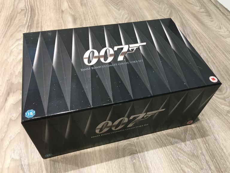 007 James Bond Ultimate Collectors Set (21 DVD Films).