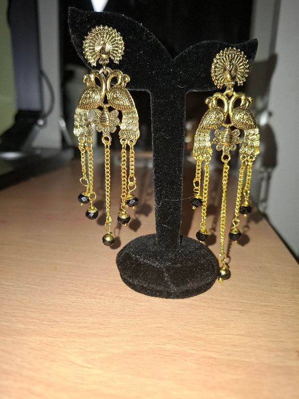 Black and golden earings for sale women