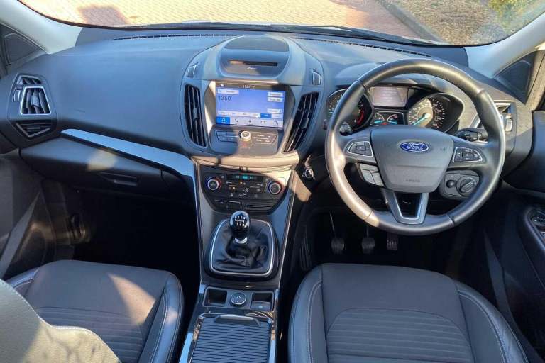 2017 Ford Kuga 2.0 TDCi Titanium (150 PS) 5-Door MPV HATCHBACK Diesel Manual