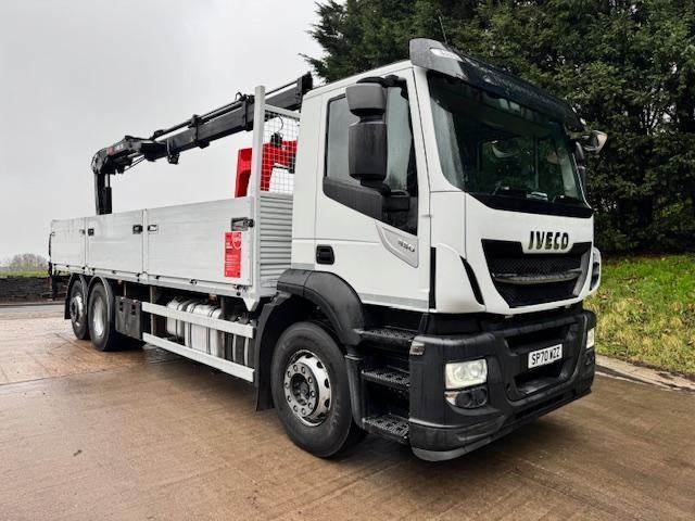 2020 70 Iveco Stralis 330 E6 6x2 drop side Hiab 158 remote crane & block grab