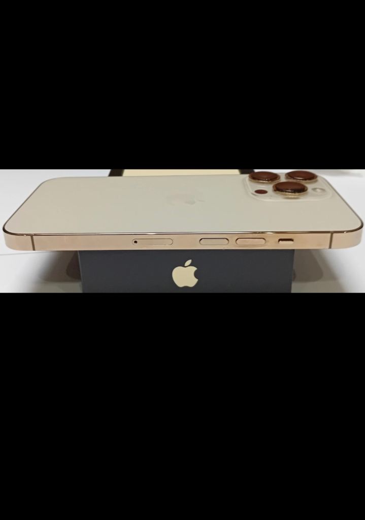 iPhone 13 Pro 128gb unlocked with original box & all accessories