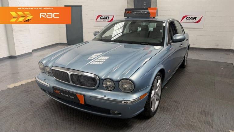 2006 Jaguar XJ XJ 2.7 TDVi Executive 4dr Auto SALOON DIESEL Automatic