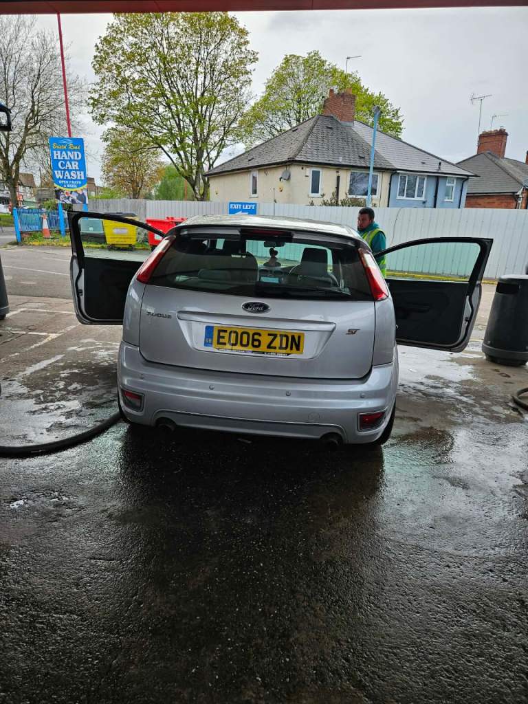 Ford, FOCUS, Hatchback, 2006, Manual, 2522 (cc), 3 doors