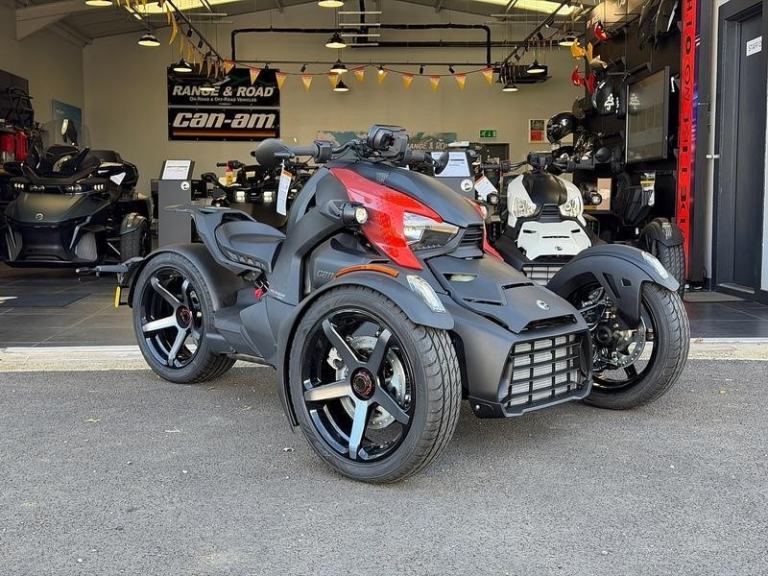 Can-Am Ryker 900 Sport 900 ACE 3-Wheel 