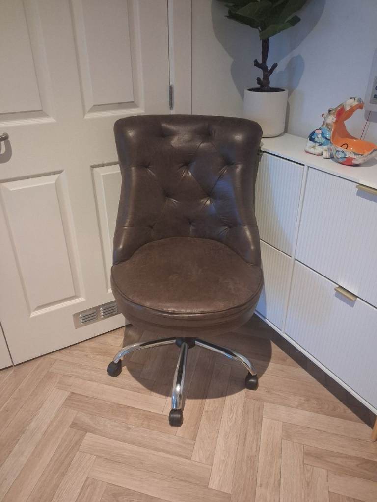 Leather swivel chair