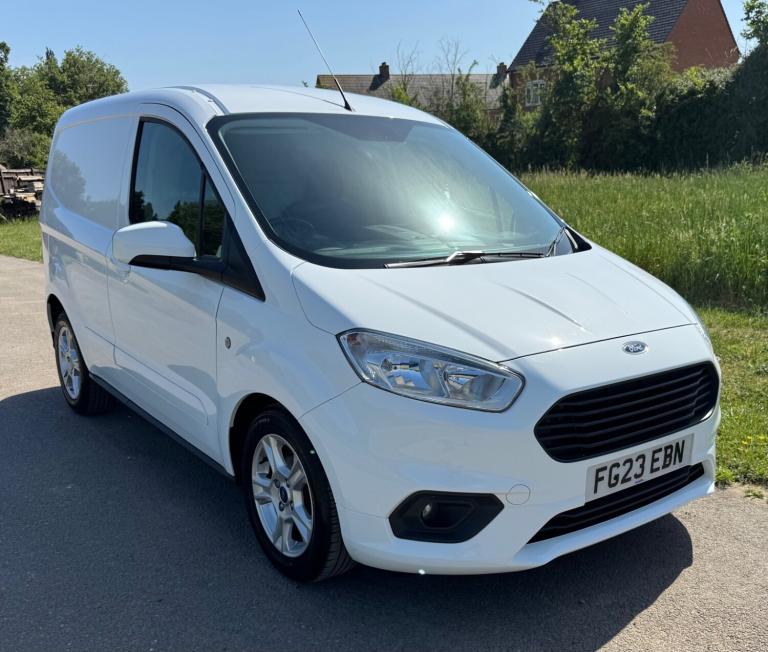2023 Ford Transit Courier 1.0 EcoBoost Limited White Van - 58,660 Miles