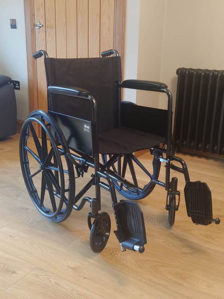 DRIVE DEVILBISS SPORT   WHEELCHAIR 